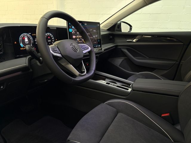 Volkswagen Passat - Bild 12