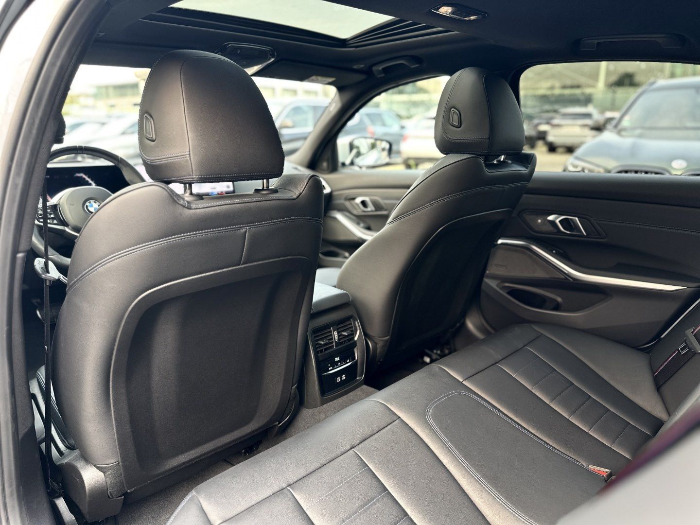 BMW 320 - Bild 14