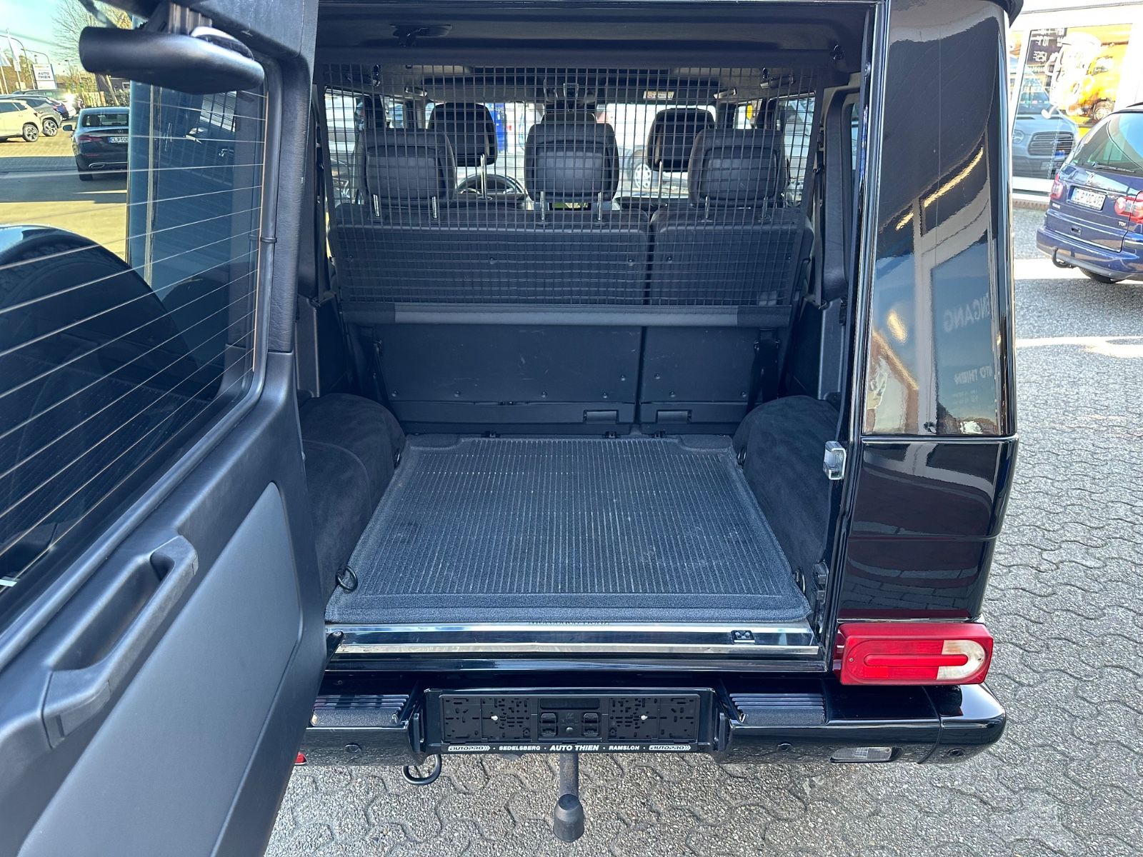 Fahrzeugabbildung Mercedes-Benz G 350 d Sport AHK/Soundsyst/Standhzg/Distronic