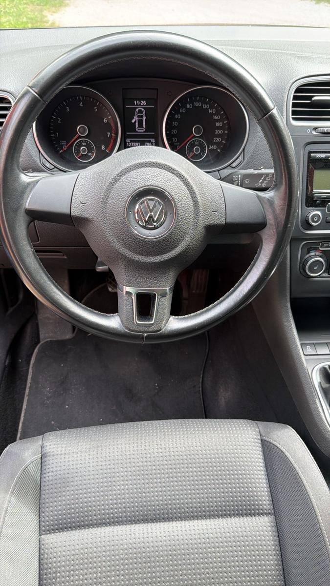 Volkswagen Golf 2010 — photo 5