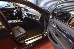 Fahrzeugabbildung BMW 740Ld Lang xDrive Panora Laser 3xTv ACC Massage