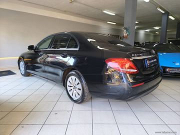 Mercedes E 220 - 4