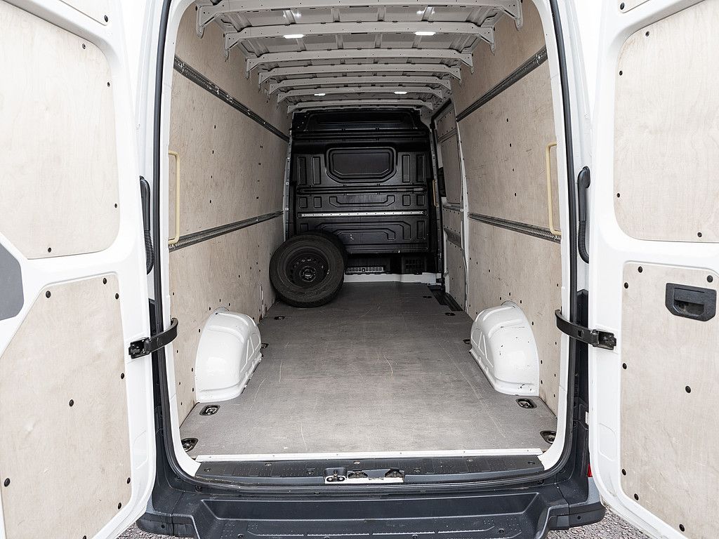 Fahrzeugabbildung Volkswagen Crafter 35 2.0 TDI Lang Hoch KAMERA NAVI KLIMA