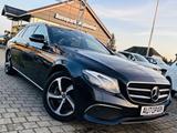 Mercedes-Benz E 220 T-Modell Avantgarde*LED*LEDER*NAVI*KAMERA* - Mercedes-Benz E 220 Gebrauchtwagen in Lübeck