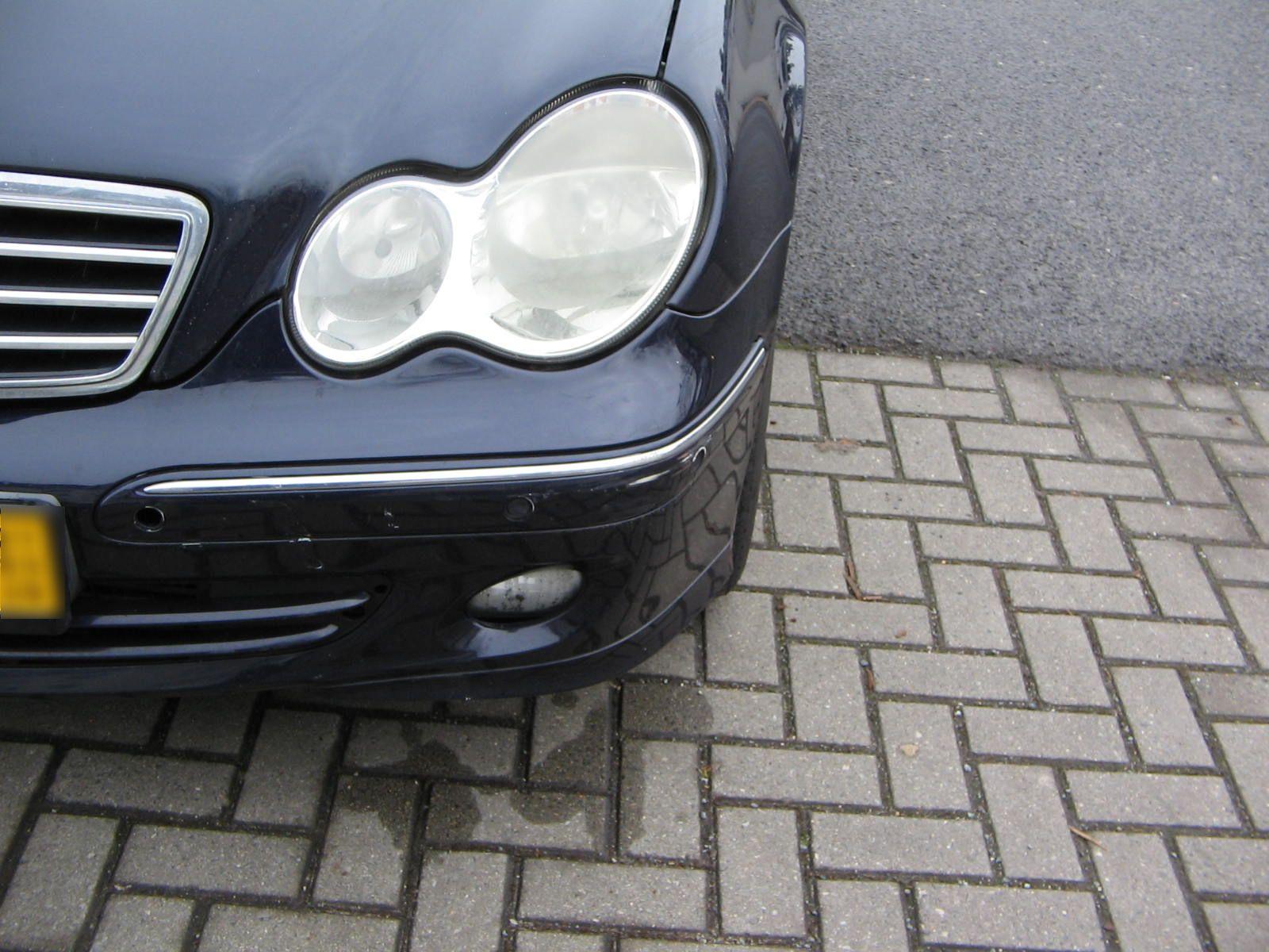 Mercedes-Benz C220 2006 — photo 11