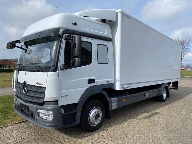 Mercedes-Benz 1221 ATEGO BIGSPACE Umzug Möbeltransport 6 Sitze