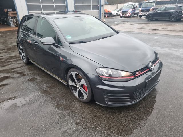 Volkswagen Golf VII GTI Performance BMT  GETRIEBESCHADEN