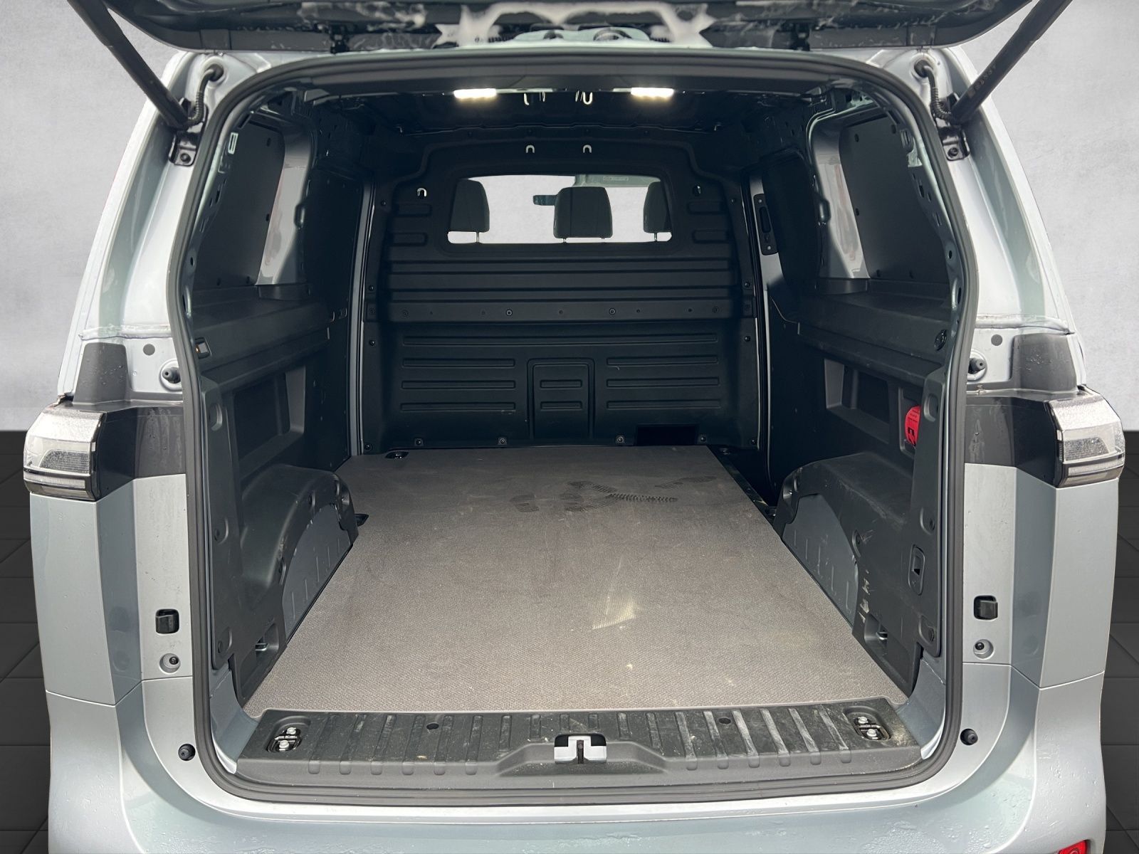 ID.Buzz Cargo 150 kW (204 PS) Heckantrieb 1-Gang