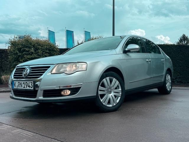 Volkswagen Passat 2.0TDI Highline*LEDER*VOLL SCHECKHEFT*1HD