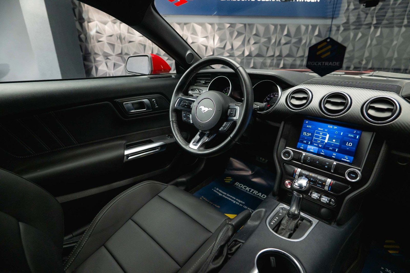 Fahrzeugabbildung Ford Mustang Shelby Coupe GT 350 Package Dark Horse