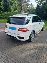 Mercedes-Benz ML 63 AMG 4MATIC  - Mercedes-Benz ML aus dem Jahr 2012