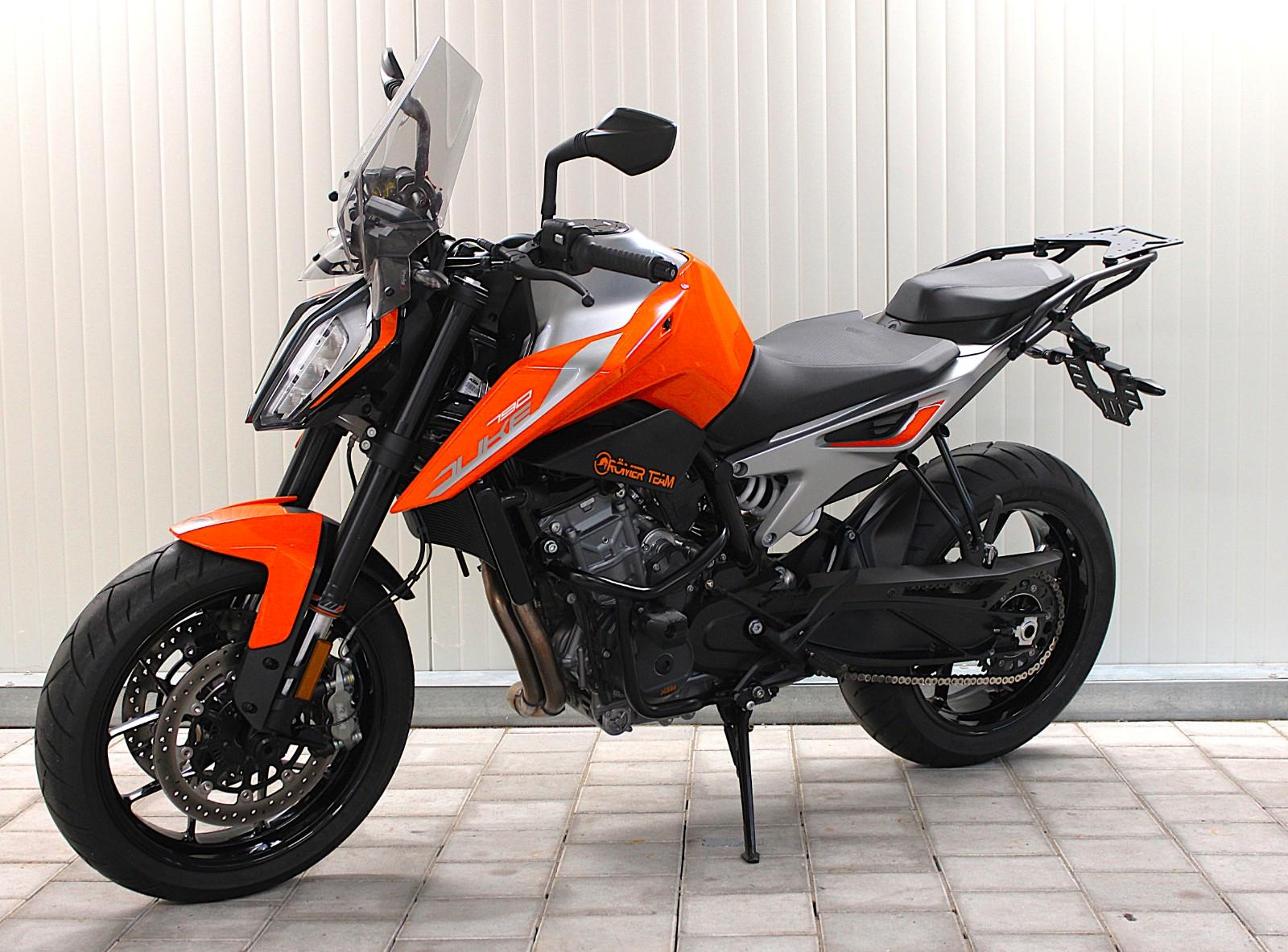 KTM 790 Duke  mit Zubehör vom Römer Team