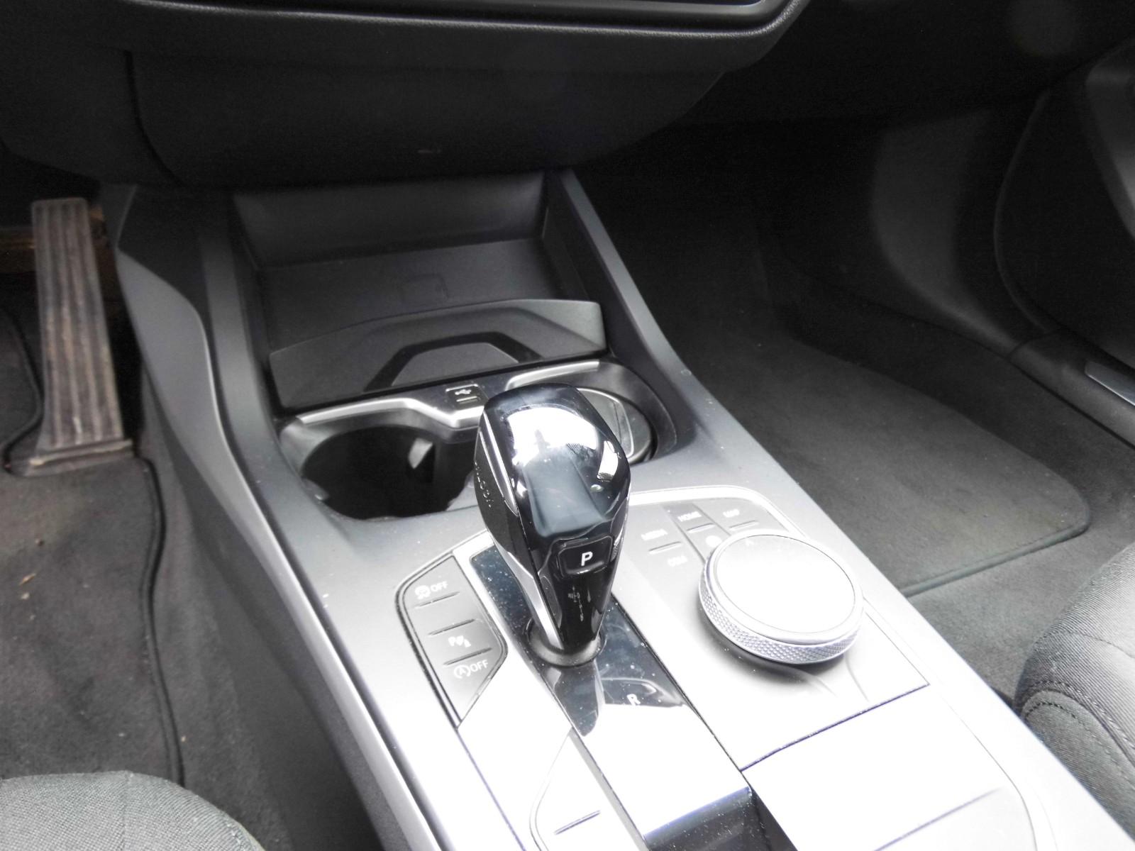 BMW 118 i Advantage Navi HiFi LED Tempo PDC Sitzheiz, миниатюра 11