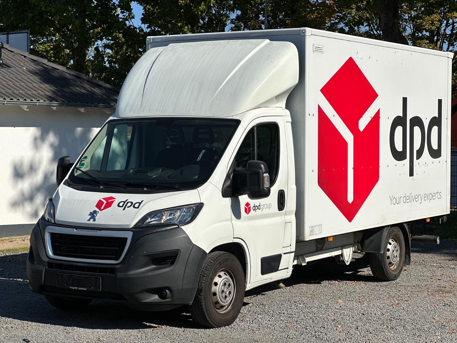 Peugeot Boxer koffer  mit hebebuhne