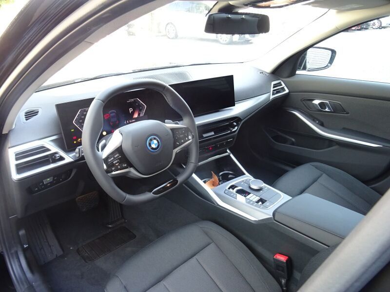 BMW 330 - Bild 6