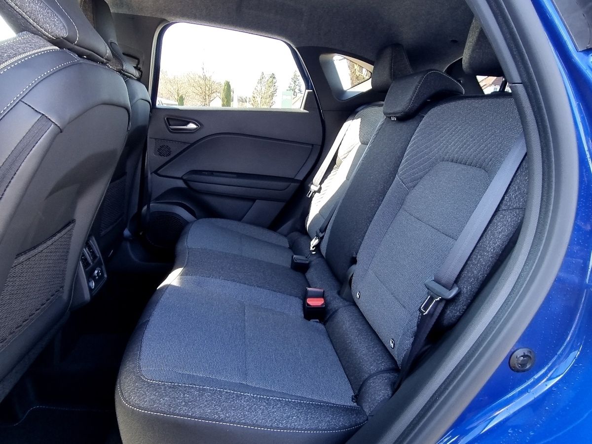 Fahrzeugabbildung Renault Captur Techno Mild Hybrid 140 EDC