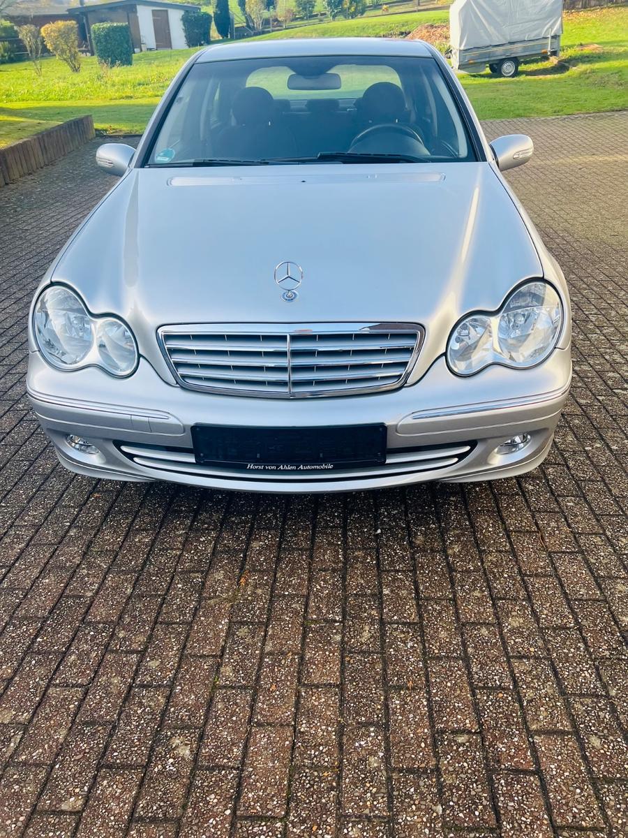 Mercedes-Benz C 180 KOMPRESSOR ELEGANCE Automatik, Klima, Temp