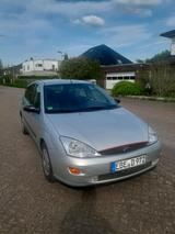 Ford ich biete mein schönes Ford Focus ist perf... - Ford Focus aus 1999: Kombi