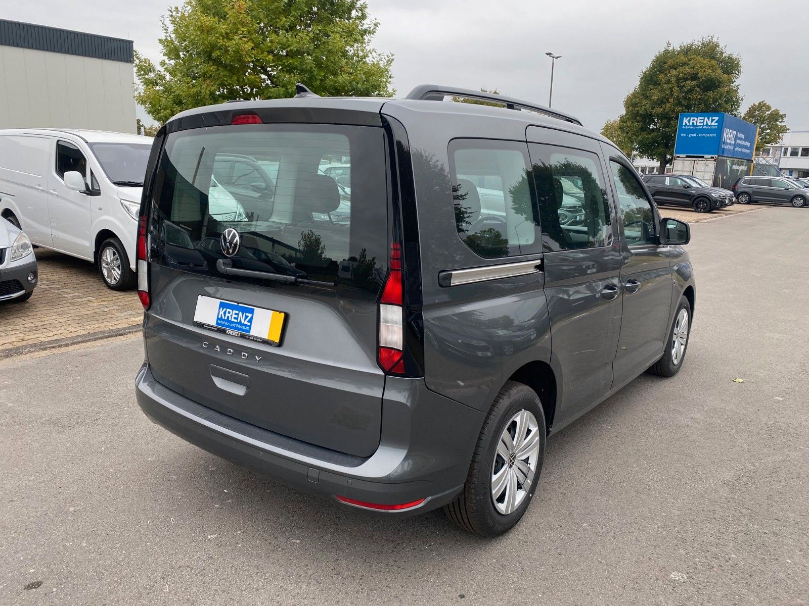Fahrzeugabbildung Volkswagen Caddy 2.0 TDI DSG Kombi+App+KAMERA+PDC+TEMPOMAT+