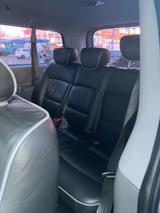 Hyundai Ich biete hier ein H1 mit einem guten Zustand - Hyundai H-1 aus 2013