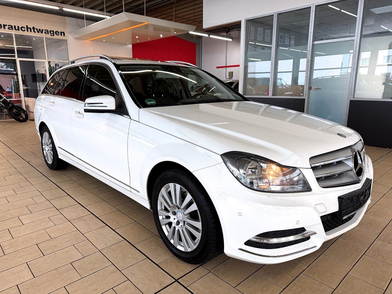 Mercedes-Benz C 200 T CGI BE AVANTGARDE*NAVI+EGSD+KLIMAAUT+LED