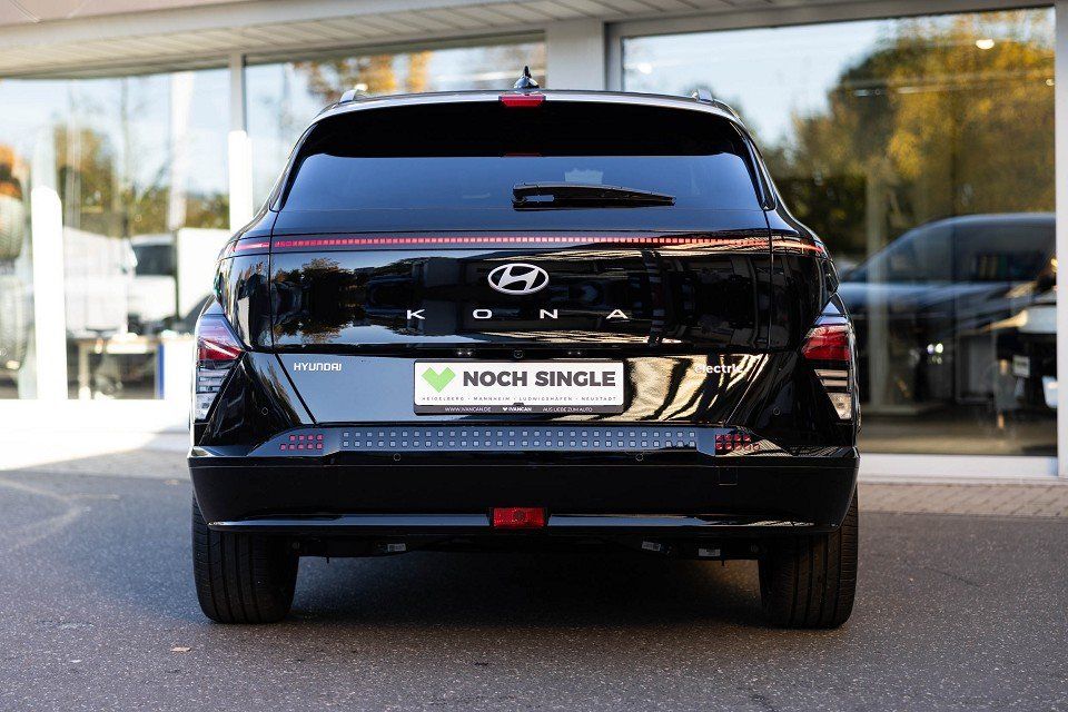 Fahrzeugabbildung Hyundai KONA Elektro 65,4kWh PRIME Leder Assi BOSE 19''