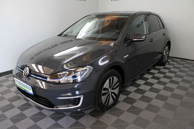 Volkswagen Golf VII Lim. e-Golf 100KW LED URANOGRAU