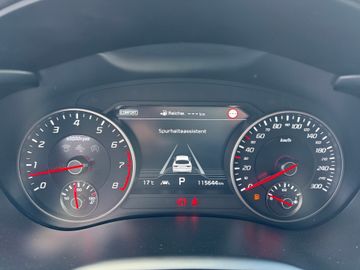 KIA Stinger - 11