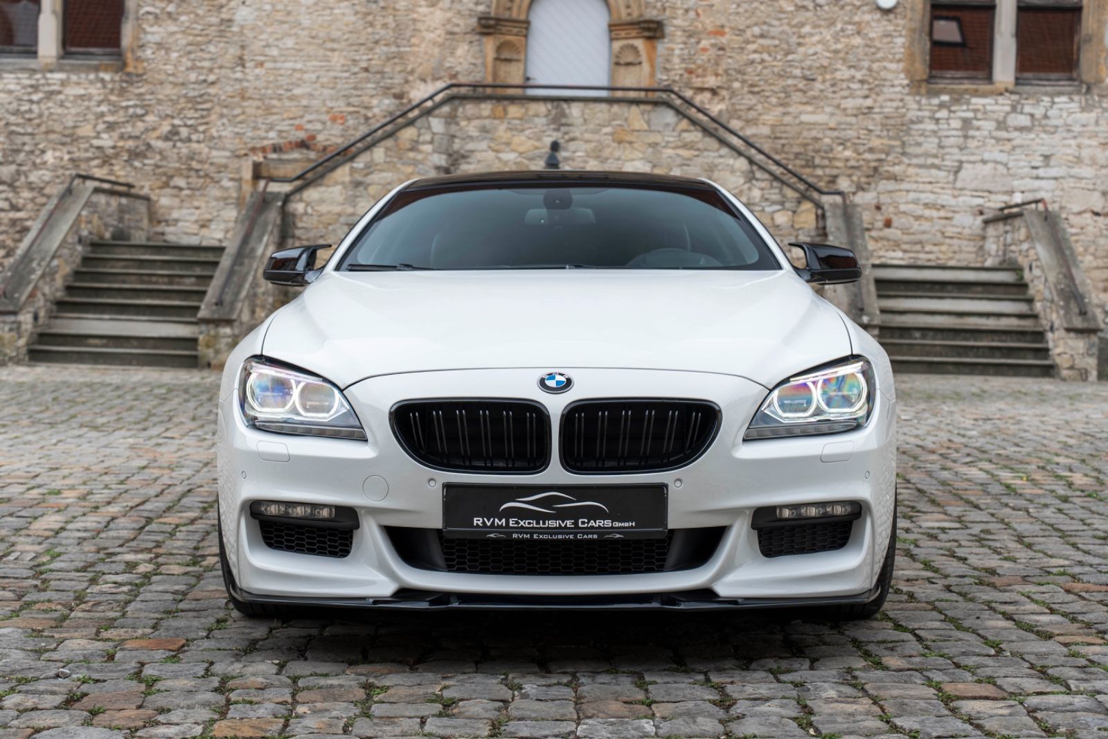 Fahrzeugabbildung BMW 640I M-SPORT B&O HUD KAM NAV ALC CARBON