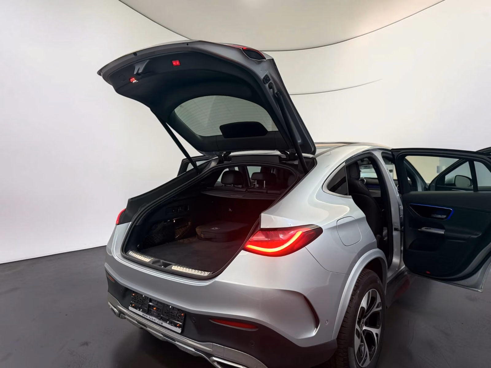 Mercedes-Benz GLC 300 de 4M Coupe AMG LINE x2*PANO*ACC*ADVANCE