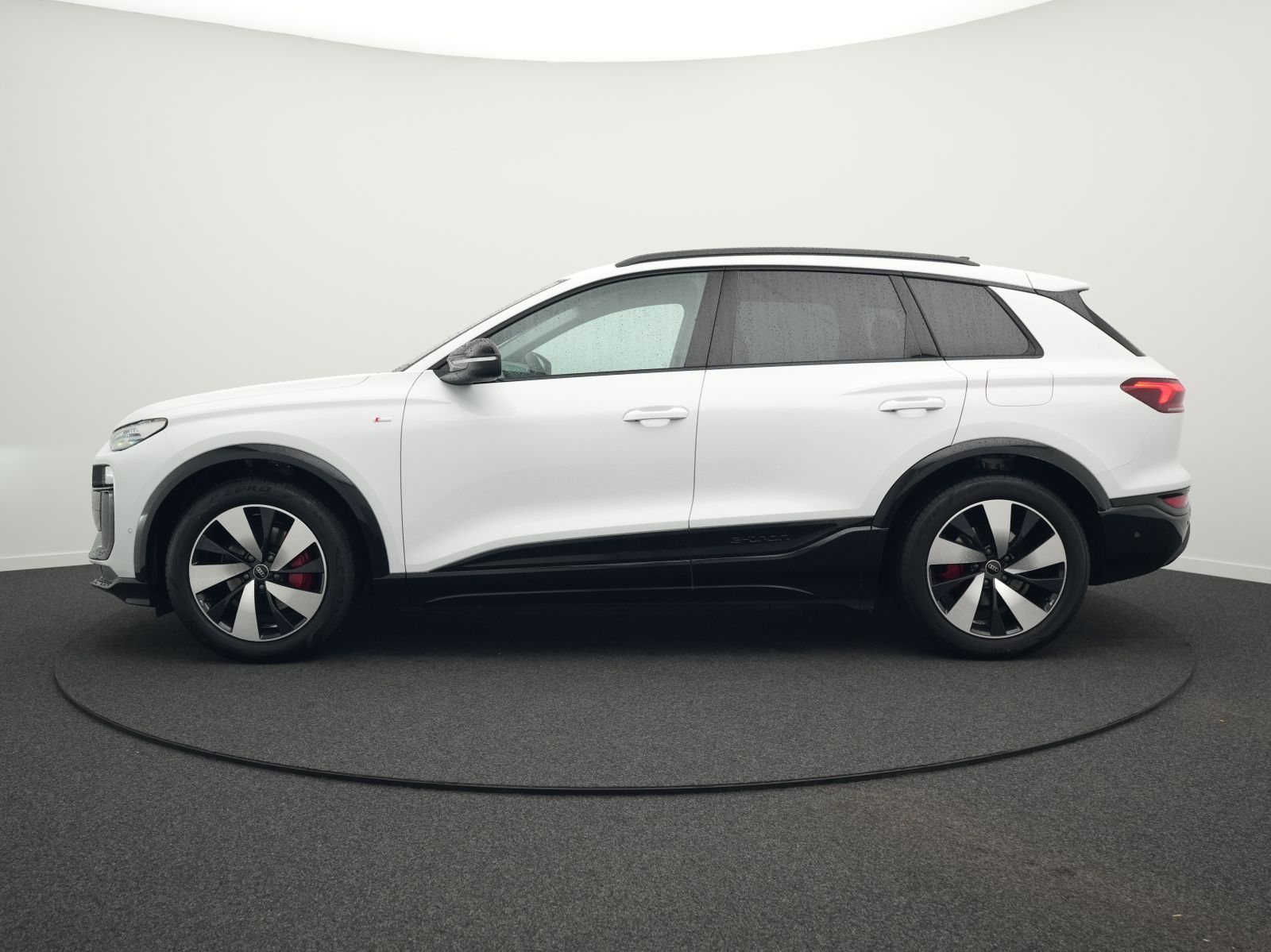 Audi Q6 e-tron - Bild 14