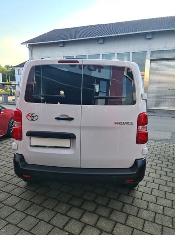 Proace 2,0-l-D-4D L1 Meister