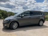 Volkswagen Touran 2.0 TDI Highline DSG Navi LED AHK 140kW 
