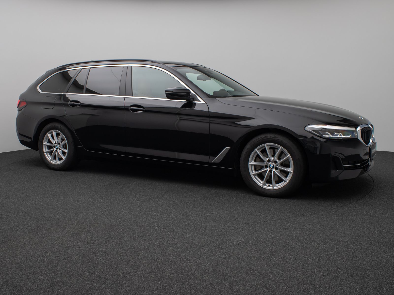 Fahrzeugabbildung BMW 520d Panoram Kamera DAB HiFi 4xKlima Leder Sport