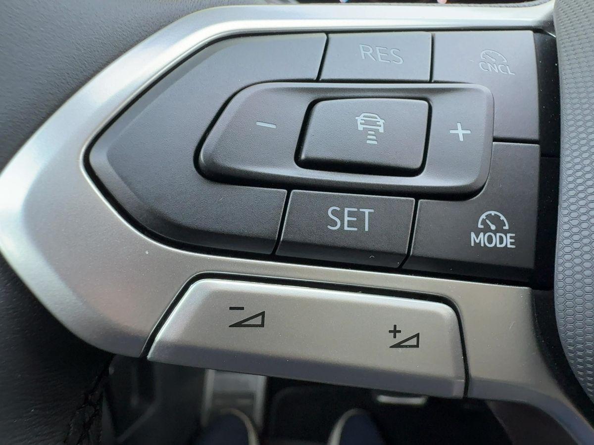 Volkswagen Tiguan 1.5 eTSI DSG Goal Ganzjahresreifen Parkle