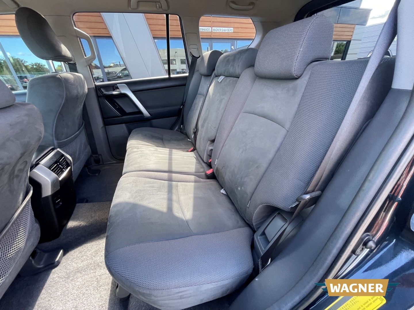 Fahrzeugabbildung Toyota Land Cruiser Life 3.0 D-4D Automatik Sitzheizung