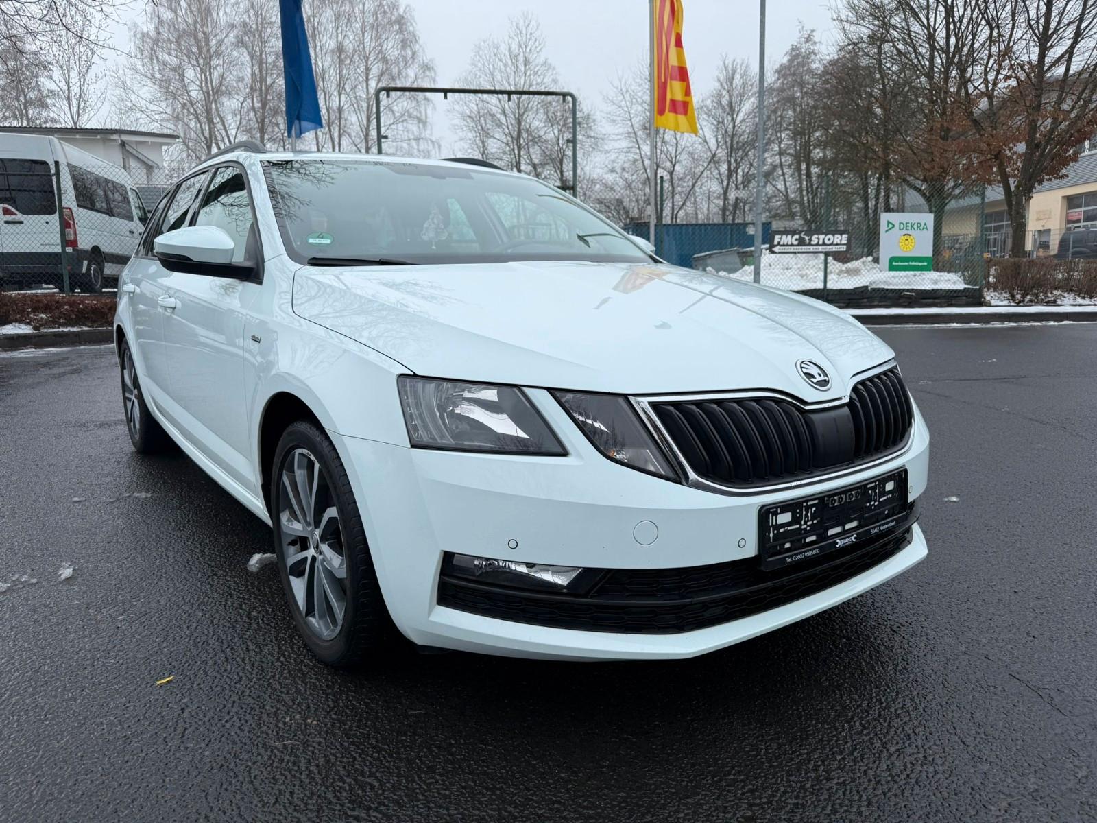 Skoda Octavia Combi Drive*8Fach*ServiceVoll*Tüv10/26