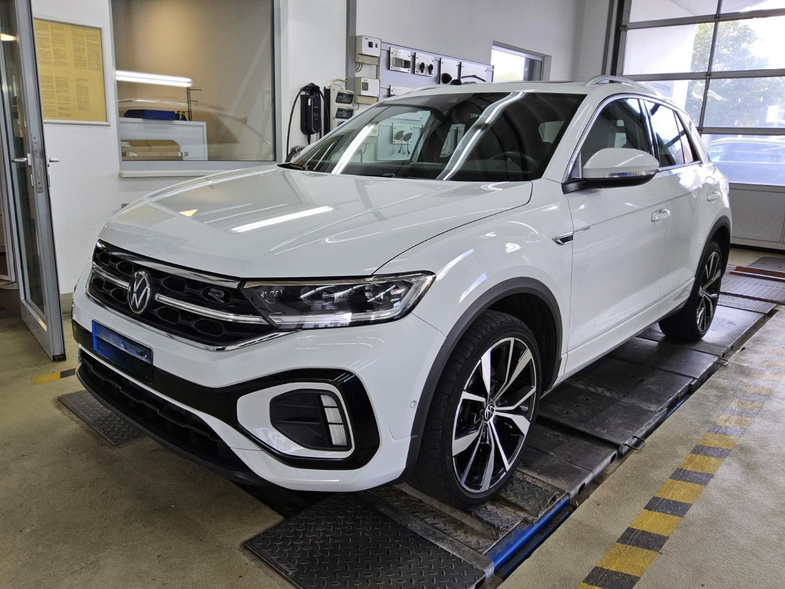 Volkswagen T-Roc 2.0 TDI R-Line 4Motion R-Line LED-Matrix foto 2