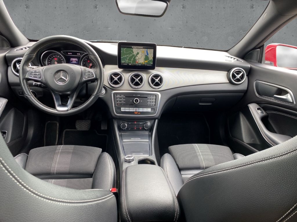 Fahrzeugabbildung Mercedes-Benz CLA 200 Shooting Brake Urban AHK Navi SHZ elektr