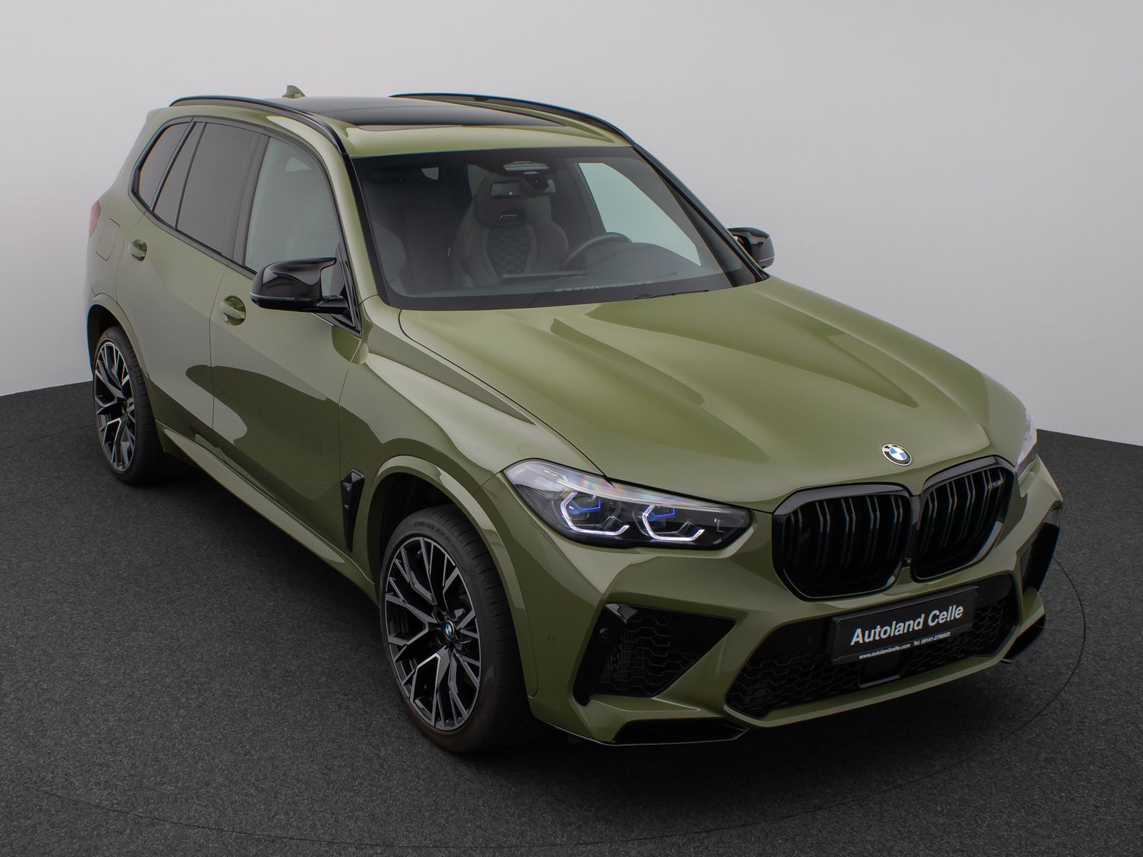 Fahrzeugabbildung BMW X5 M Competition Panorama 360°B&W IndividualVoll