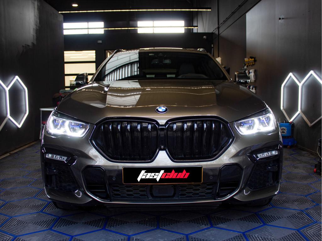 BMW X6 M50