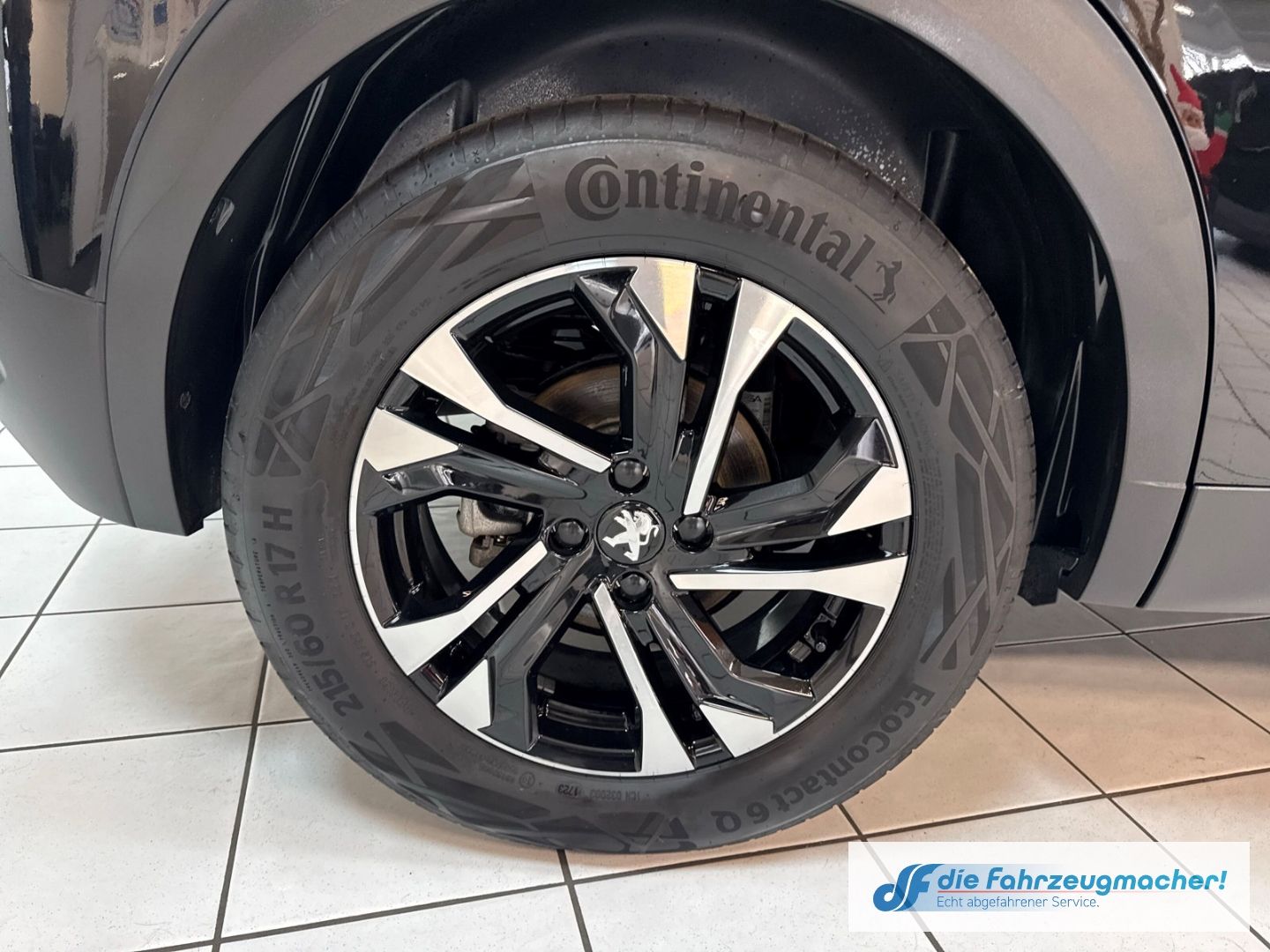 Fahrzeugabbildung Peugeot 2008 e- Allure Pack Navi LED Apple CarPlay Andro