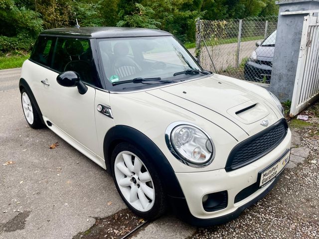 MINI Mini Cooper S John Cooper Works