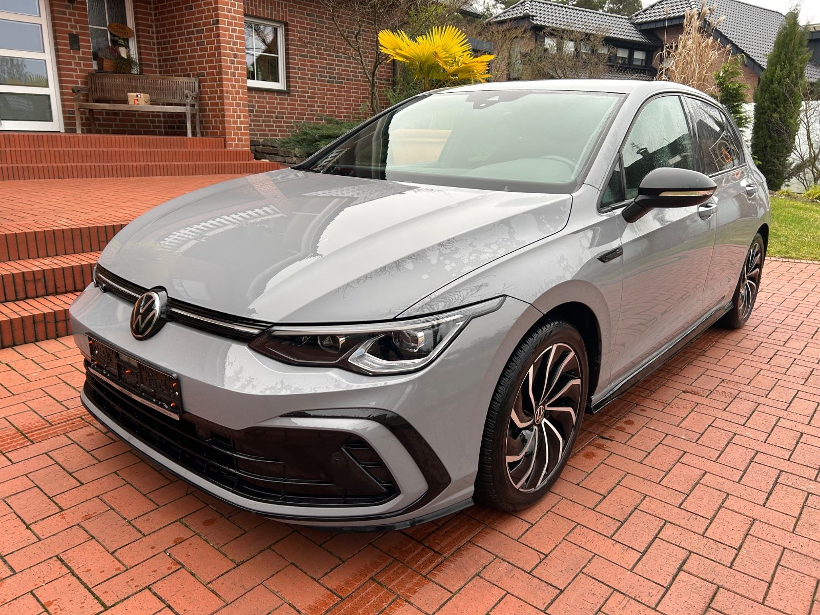 Volkswagen Golf VIII 8 Lim. R-Line 2.0 DSG SHZ NAVI KAMERA imagem 2