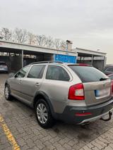 Skoda SKODA OCTAVIA SCOUT 4x4 2008 - Skoda Octavia aus 2008: Scout