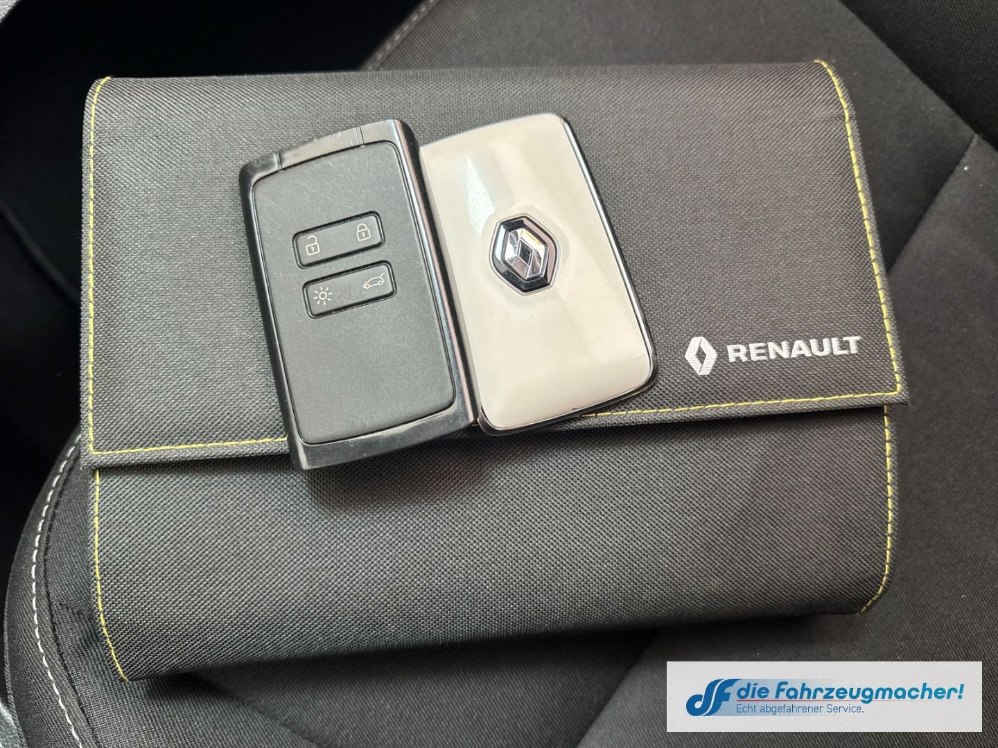 Fahrzeugabbildung Renault Captur II Experience LED ACC Fahrerprofil DAB SH