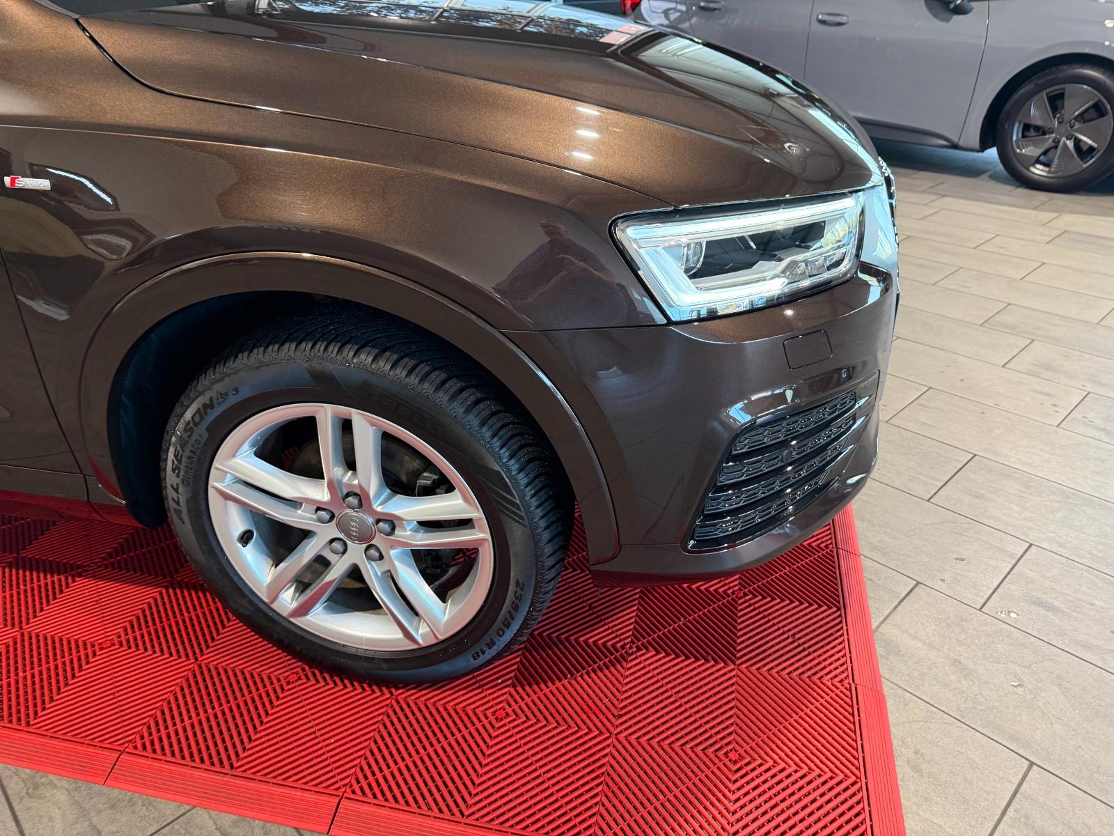 Audi Q3  S Line Sport  LED AHK  Navi