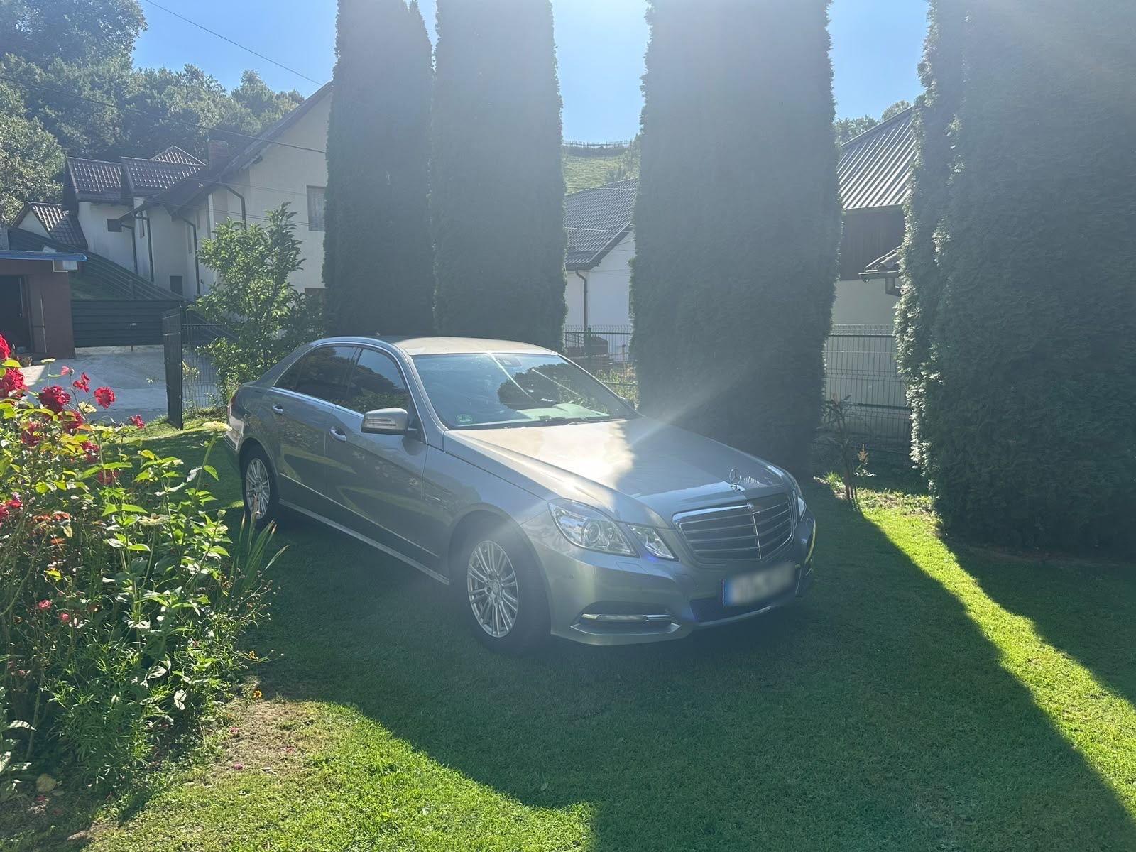 Mercedes-Benz E 200