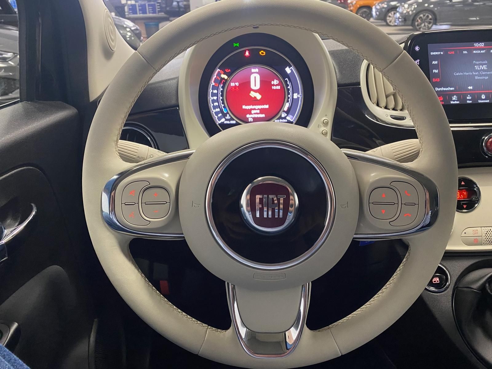 Fahrzeugabbildung Fiat 500C 1.0 GSE N3 Hybrid DOLCEVITA Cabrio+NAVI+PDC