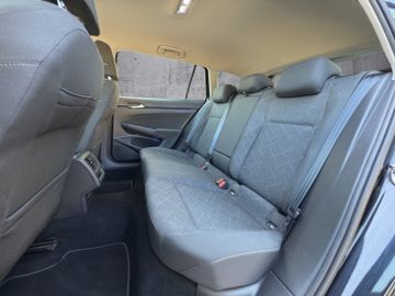 Volkswagen Golf VIII Variant Life eTSI DSG*LED*APPLE*ACC